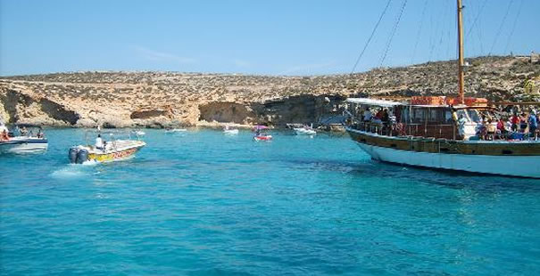 Qwara , Salina Bay