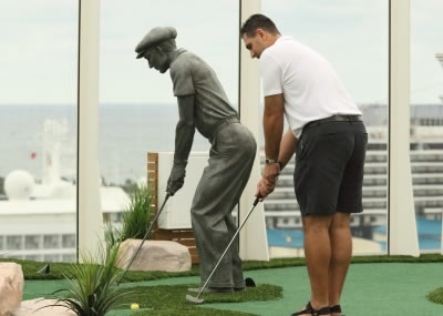 Foto&nbsp;51 - Allure of the Seas - Mini Golf