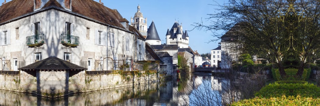 Loches