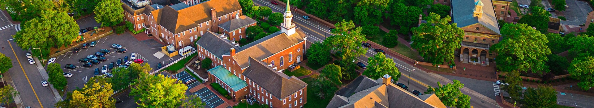 Ofertas de Vuelo+Hotel a **Williamsburg Village - Va**