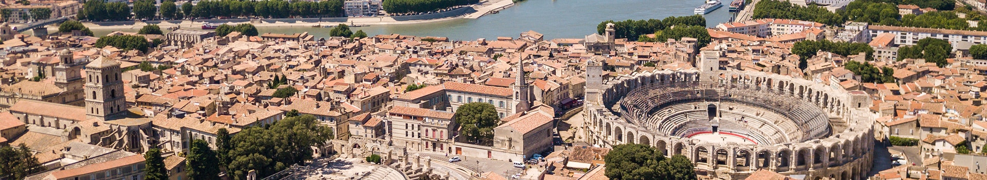 Viajes a **Arles**