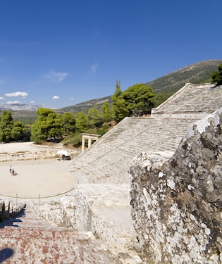 Descubre el antiguo Teatro de Epidauro, uno de los lugares más sorprendentes de toda Grecia