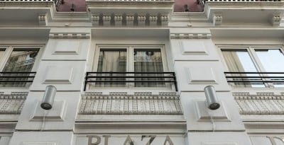 Petit Palace Plaza De La Reina Hotel