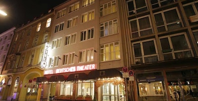 Hotel Deutsches Theater Downtown