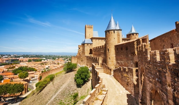 Tenemos una selección de ofertas de vuelos, hoteles, paquetes, coches de alquiler,... Consúltalas todas pulsando un botón: Carcassonne Copy: Épica ciudad de piedra