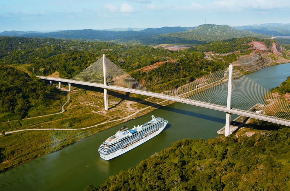 Cruzando el Canal de Panamá