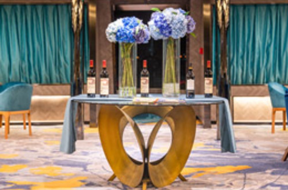 Executive Lounge