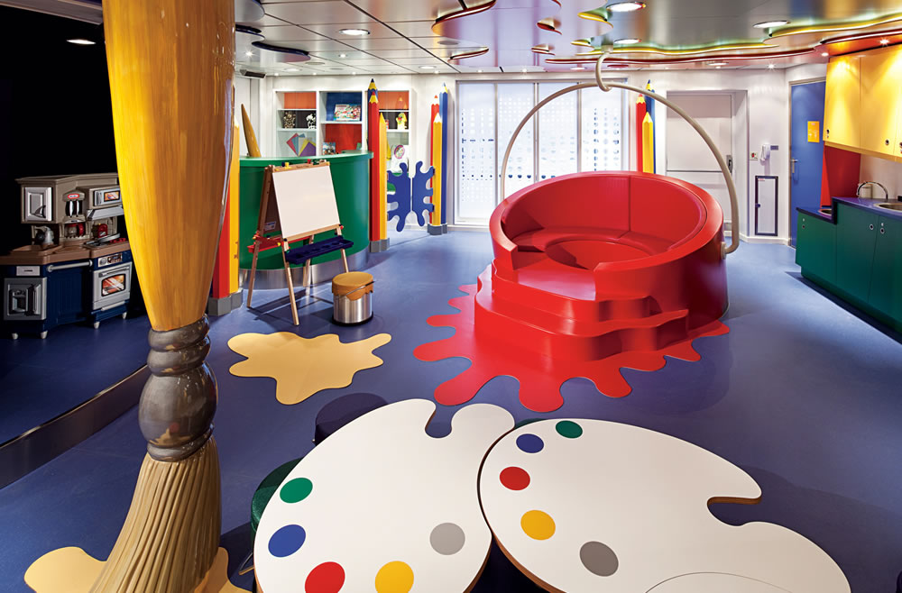 Niew Amsterdam_playroom2
