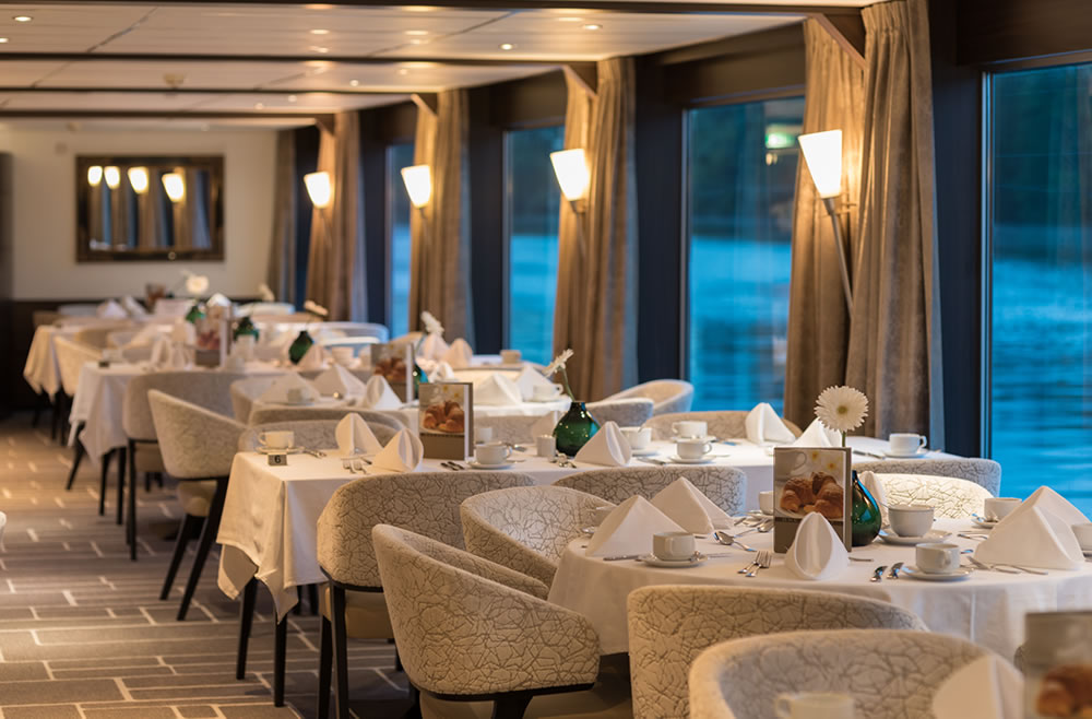 Amadeus diamond Restaurant