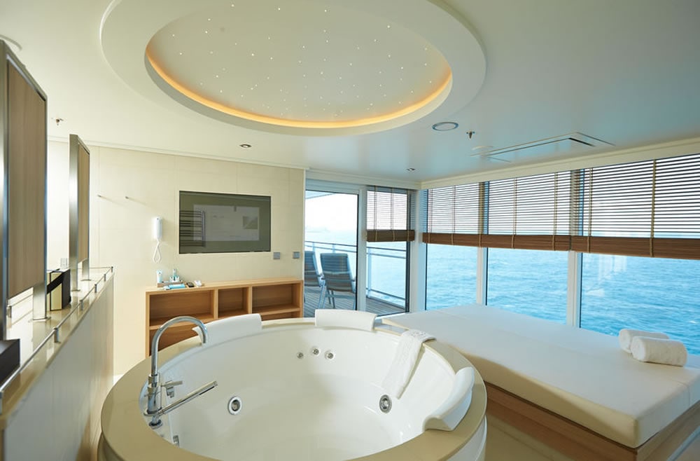 Owner Suite Whirlpool