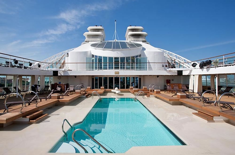 cubierto piscina