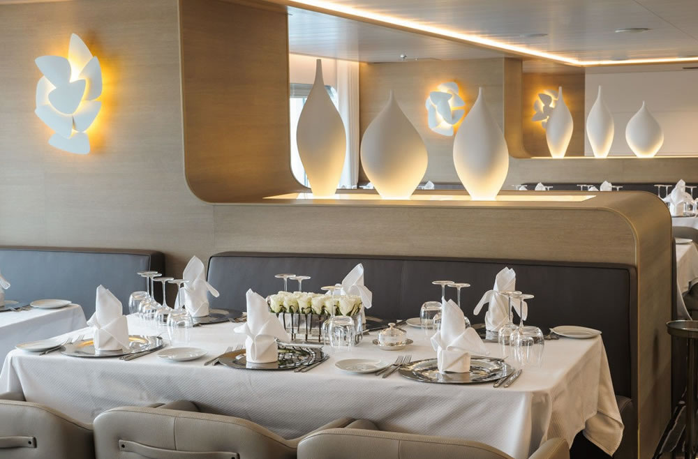 Restaurant 2