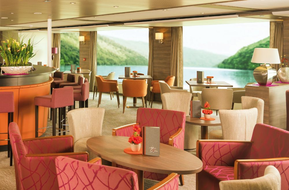 Amadeus SilverII Bar