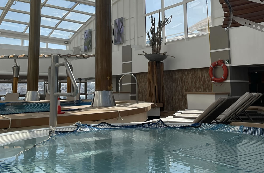 Foto Celebrity Infinity8