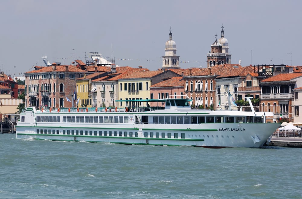 Foto MS Michelangelo1