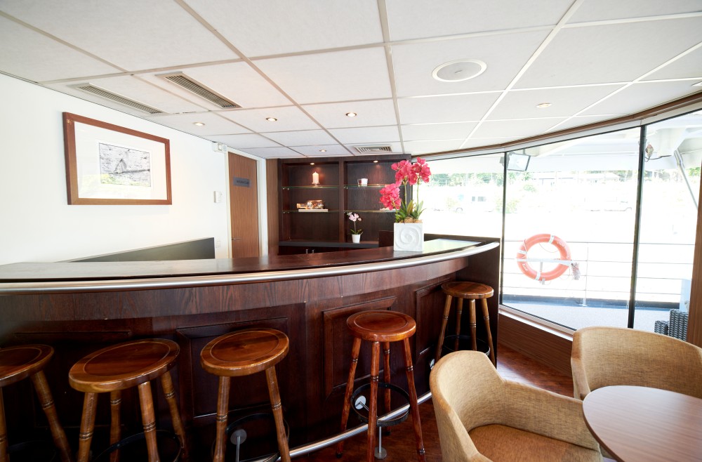 Back Bar