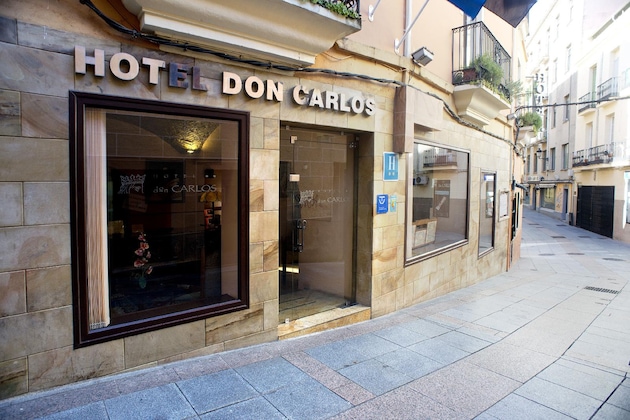 Gallery - Don Carlos Cáceres