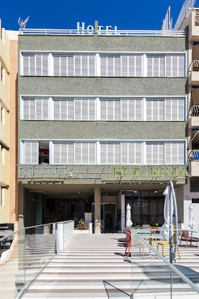 Gallery - Andrea's  Hotel