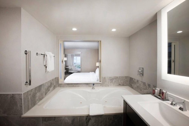Gallery - Marriott Niagara Falls Fallsview Hotel & Spa