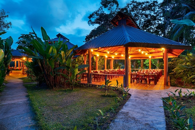 Gallery - Laguna Lodge