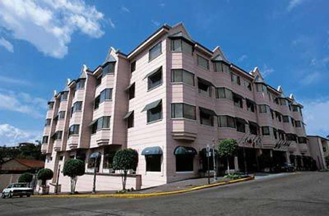 Gallery - Clarion Amon Plaza