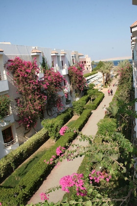Gallery - Minamark Resort & Spa, For Families & Couples Only