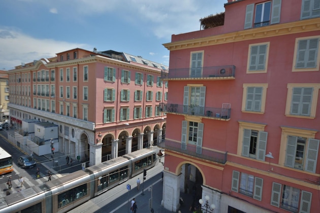 Gallery - Hôtel Univers