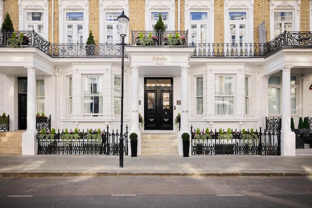 Gallery - Mayflower Hotel