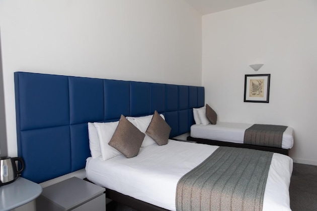 Gallery - Duke Of Leinster Hotel