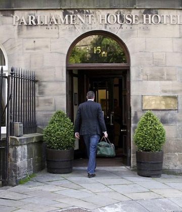 Gallery - Parliament House Hotel