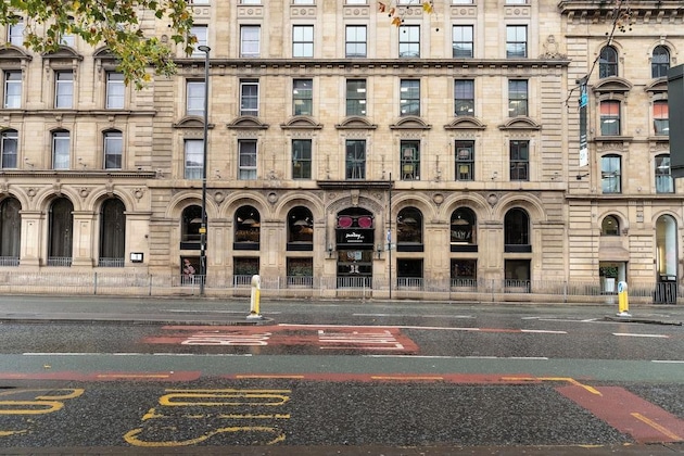 Gallery - Manchester Portland By Sunday
