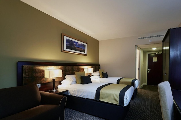 Gallery - Stamford Bridge Hotel London