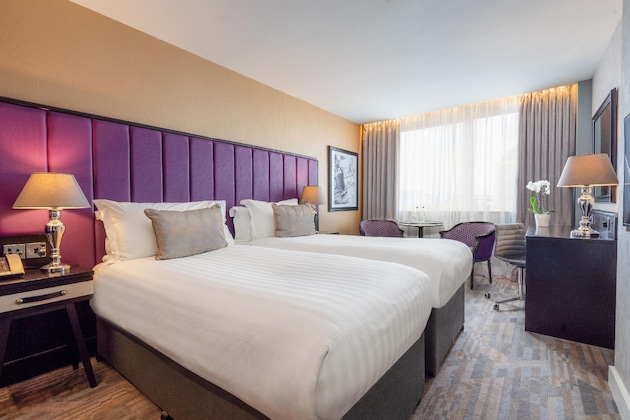 Gallery - The Trinity City Hotel