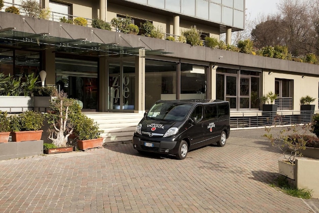 Gallery - Hotel Zone