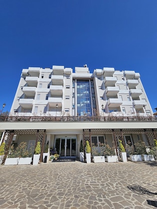 Gallery - Massimi City Garden Hotel