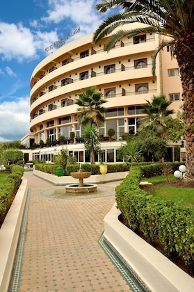 Gallery - Menzeh Zalagh