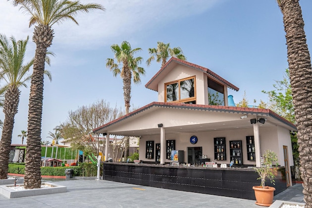 Gallery - Aydinbey Famous Resort