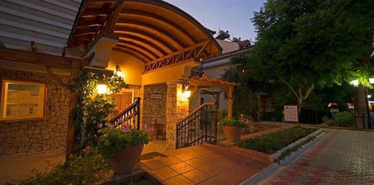 Gallery - Perdikia Hill