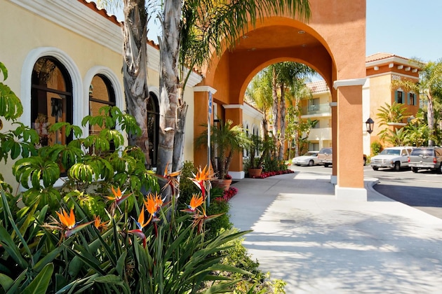 Gallery - Cortona Inn & Suites Anaheim Resort