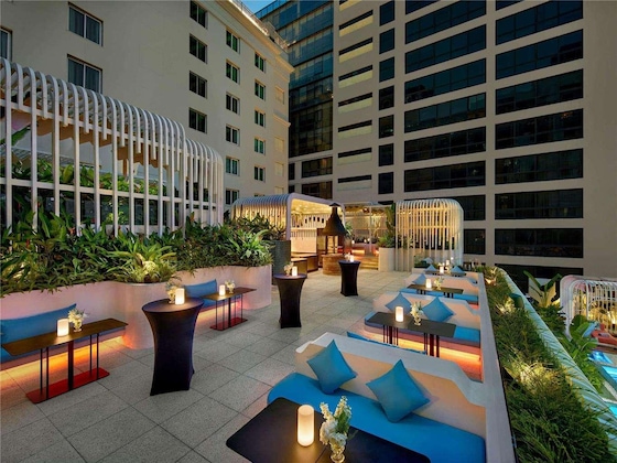 Gallery - Movenpick Hotel Hanoi Centre