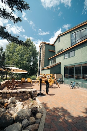 Gallery - Lake Louise Inn