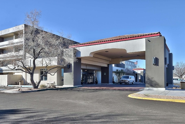Gallery - Ramada Plaza By Wyndham Albuquerque Midtown