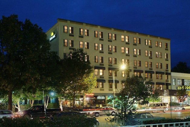 Gallery - Days Inn By Wyndham Washington Dc Connecticut Avenue