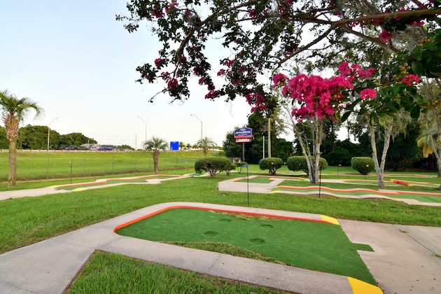 Gallery - Howard Johnson By Wyndham Ocala Fl
