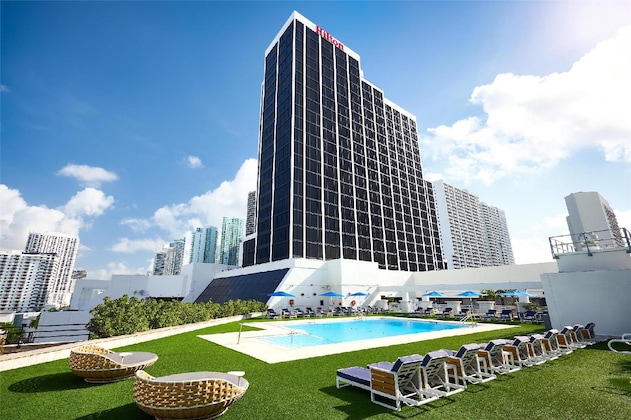 Gallery - Hilton Downtown Miami