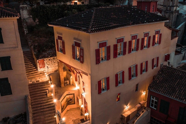 Gallery - Ilion Hotel Suites
