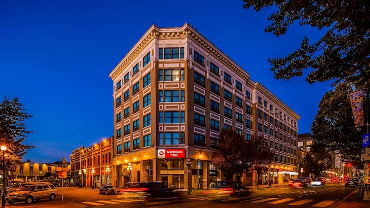 Gallery - Best Western Plus Carlton Plaza Hotel