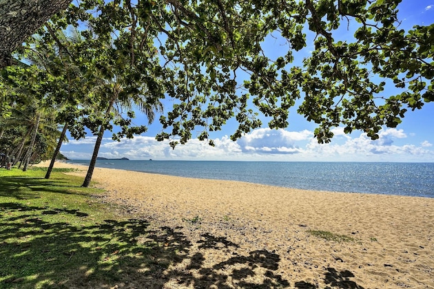 Gallery - Trinity Beach Club Holiday Apartments