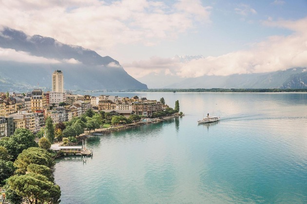 Gallery - Mona Montreux