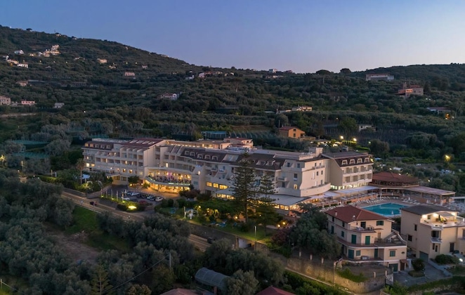 Gallery - Grand Hotel Vesuvio